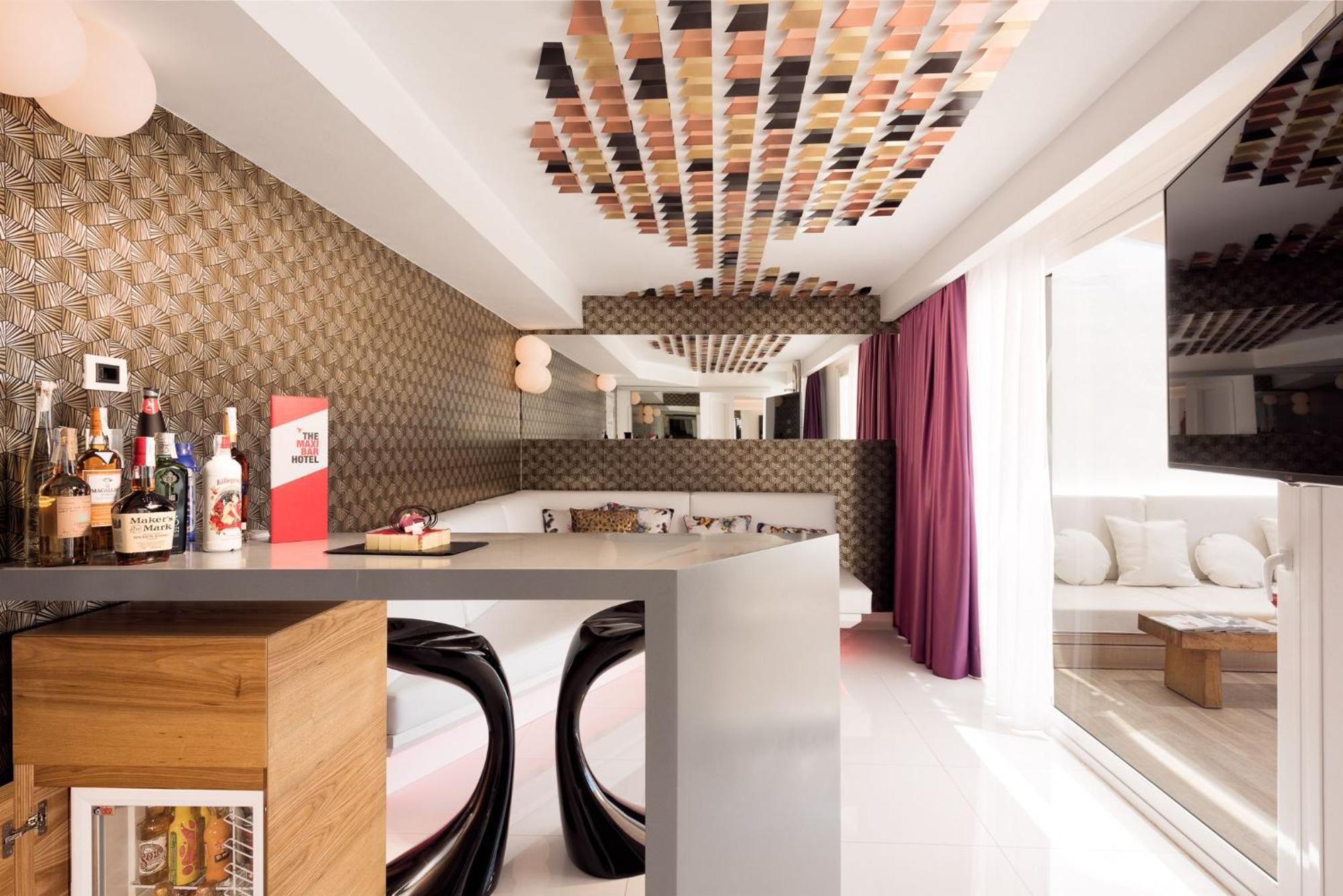 Ushuaia Ibiza Beach Hotel - Adults Only - Club Entrance Included Platja d'en Bossa Exterior foto